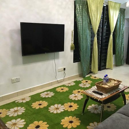 Permata Impian Bangi Exterior foto
