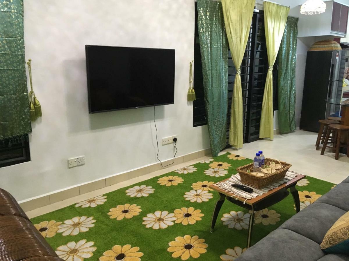 Permata Impian Bangi Exterior foto